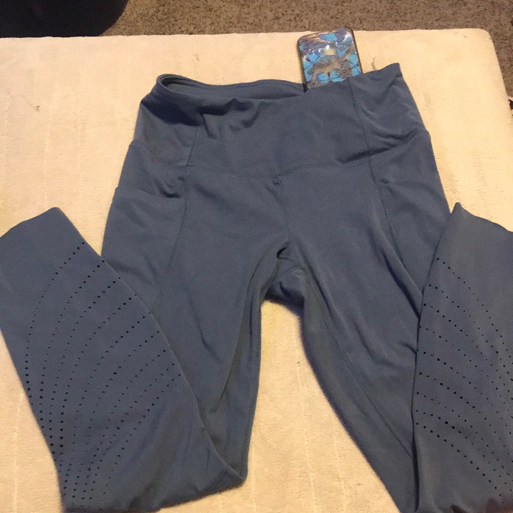 Members Mark work out leggings with 3 pockets